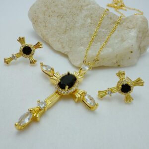 Collar y aretes en rodio religioso
