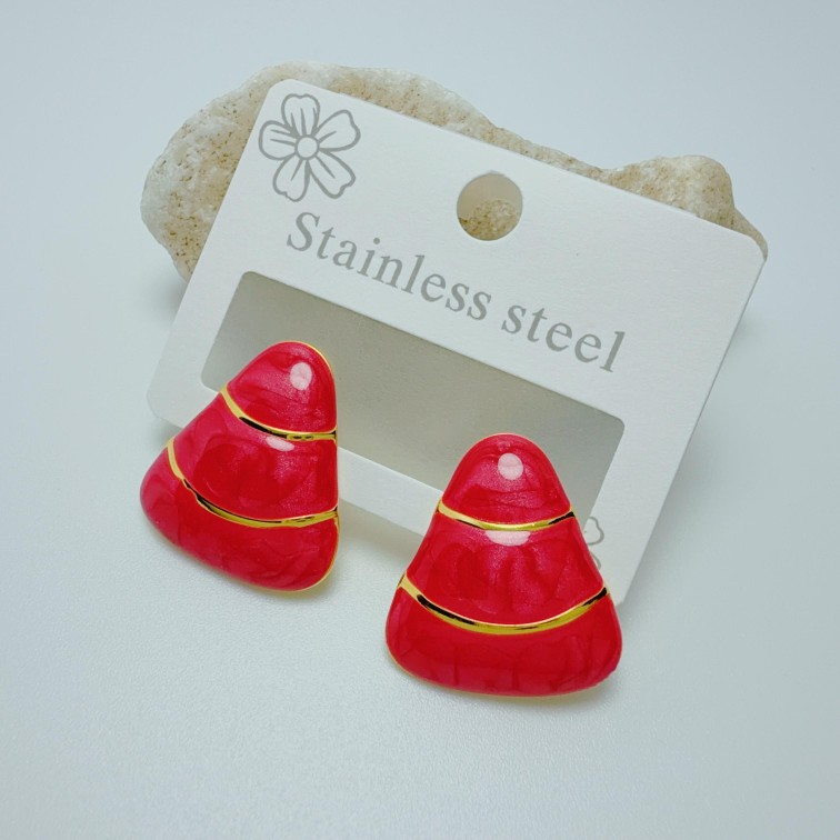 Aretes en acero diseño elegante visāka