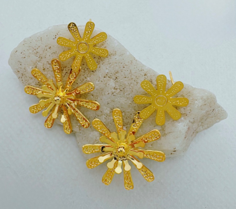 Aretes artesanales en bronce diseño elegante visāka.
