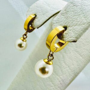 Aretes en acero diseño elegante visāka